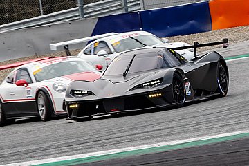 KTM X-BOW GTX auf dem Red Bull Ring - Foto: Govinda Ullram/Agentur Autosport.at