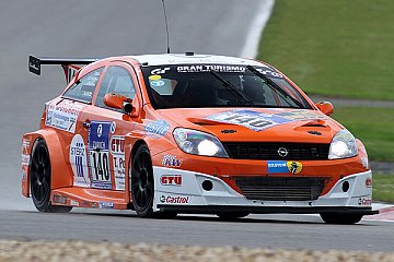 Super Team Leistung beim 24-Stunden-Rennen