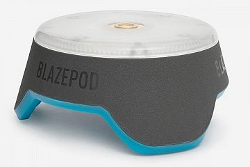 Die BlazePods werden einfach auf dem Boden platziert - Foto: BlazePod