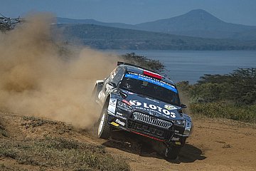 Safari Rallye Kenia: ŠKODA FABIA Rally2 evo gewinnen WRC2