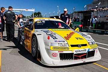 Mücke Motorsport Classic begeistert Fans beim DTM Classic Cup