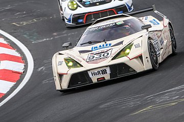 KTM X-BOW CUP bei der NLS: Griesemann/Kofler/Volte siegen beim 6H-Rennen