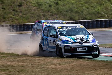 Finn Niklas Wollnik feiert emotionales Podium beim DTM-Wochenende in Oschersleben