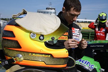 Jürg Aeberhard gewinnt Rennen 2 in Hockenheim