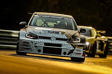 Saisonende mit einem Podiumsplatz für Max Kruse Racing