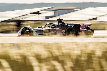 Pascal Wehrlein erstmals im Porsche 99X Electric unterwegs