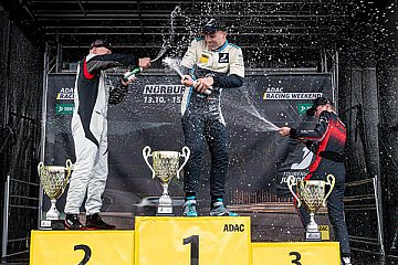 Leon Arndt krönt sich zum Meister im ADAC Tourenwagen Junior Cup