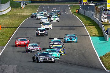STT-Auftaktbeim ADAC GT Masters: Siege für Schulze und Hirsch
