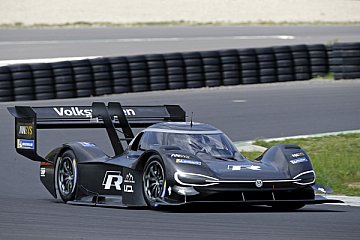 Der VW I.D. R Pikes Peak in seinem Element: erste Ausfahrt in Alès