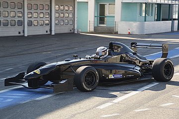 Friedrich und Elbracht Motorsport mit neuem FR 2.0 zufrieden
