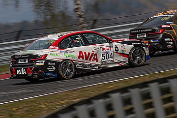 NLS3: Pokale und Pech für AVIA Sorg Rennsport
