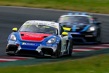 Sorg Rennsport kehrt mit vier Siegen aus Oschersleben zurück