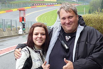 Sarah Ganser startet vehement in das neue Rennsportjahr