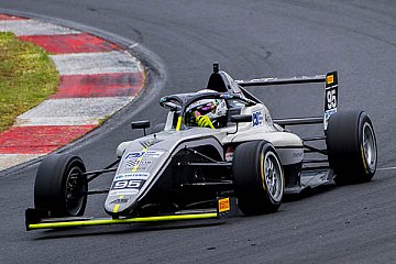 Phil Colin Strenge überzeugt beim zweiten F4-Rennen in Vallelunga