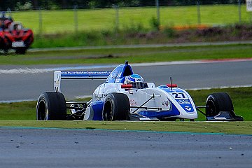 Alex Gill - Foto: Dirk Bogaerts