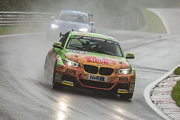 fruit2Go-BMW nach Regenschlacht erneut auf dem Podest