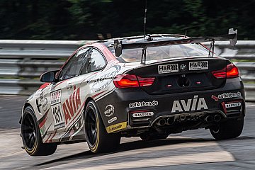 GT4-Klassensieg für Team AVIA Sorg Rennsport