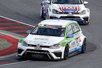 Tom Lautenschlager zeigt starke Tourenwagen-Premiere