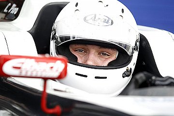 Cedric Piro zwischen Abi und Formel 4