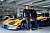 Phil Dörr und Dino Steiner (v.l.n.r.) beim Testtag auf einem McLaren 570S GT4 - Foto: Gruppe C