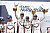 Nick Tandy, Andre Lotterer, Brendon Hartley, Timo Bernhard und Earl Bamber (v.l.n.r.) freuen sich auf dem Podest - Foto: Porsche