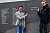 Nicky Catsburg und Larry ten Voorde sind beim DTM-Wochenende in das Nationale Motorsport Monument am Circuit Zandvoort aufgenommen worden. Gijs van Lennep beglückwünschte die beiden Niederländer vor Ort – der ehemalige F1-Fahrer und zweimalige Le-Mans-Sieger ist Mitglied des Komitees, das darüber entscheidet, welche Piloten auf dem Nationale Motorsport Monument verewigt werden.